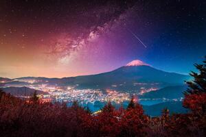 paisaje con lechoso camino galaxia. monte. fuji terminado lago kawaguchiko con otoño follaje y lechoso camino a amanecer en fujikawaguchiko, Japón. foto