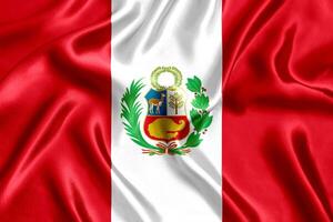 bandera de Perú seda de cerca foto