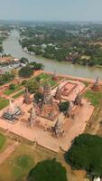 histórico ciudad de ayutthaya, Tailandia aéreo video