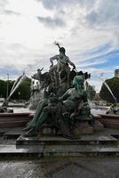 fuente de nepture - Berlina, Alemania foto