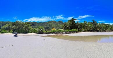 impresionante panorama de playa de alta resolución tomado en las islas paradisíacas seychelles foto