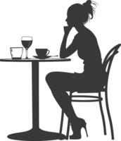 silueta mujer sentado a un mesa en el café bar restaurante negro color solamente vector