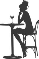 silueta mujer sentado a un mesa en el café bar restaurante negro color solamente vector