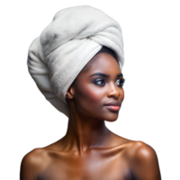 élégant femme avec enveloppé dans une serviette cheveux posant pour une beauté portrait png