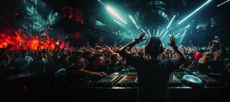 ai generado DJ en contra el fondo de un enorme concierto salón bandera generativo ai foto