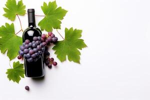 ai generado botella de vino con racimos de uvas en un blanco antecedentes generativo ai foto