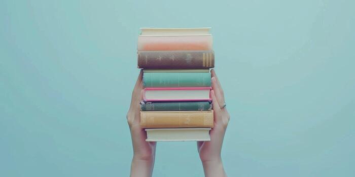 manos participación pilas de libros foto