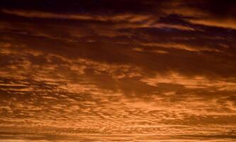 después del cielo del atardecer. foto