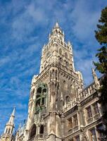 el marienplatz en Munich con árbol Navidad foto