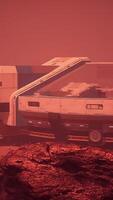 base y astronave en planeta Marte video