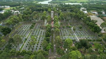 antenn se av krig kyrkogård i cu chi, vietnam. video