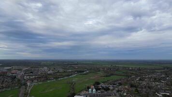 Antenne Aufnahmen von zentral Stadt von Cambridge, Cambridgeshire, England vereinigt Königreich. März 21., 2024 video