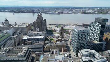 aéreo Visão do histórico e moderno britânico cidade Centro do Liverpool, a marítimo cidade dentro noroeste Inglaterra, Unidos reino. pode 5 ª, 2024 video