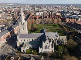 S t. patrick's catedral en Dublín, Irlanda por zumbido foto