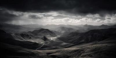 increíble negro y blanco fotografía de hermosa montañas y colinas con oscuro cielo paisaje antecedentes ver escena foto