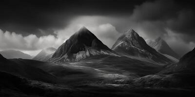 increíble negro y blanco fotografía de hermosa montañas y colinas con oscuro cielo paisaje antecedentes ver escena foto