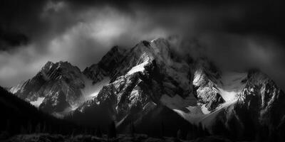 increíble negro y blanco fotografía de hermosa montañas y colinas con oscuro cielo paisaje antecedentes ver escena foto