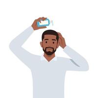 joven negro hombre espolvorear pelo crecimiento productos en su cabeza. vector