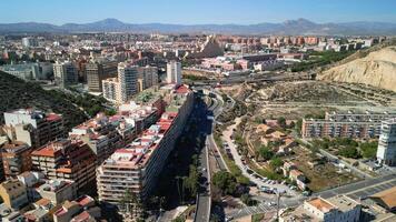 panoramisch visie van de stad van Alicante van bovenstaand video