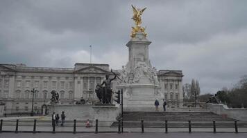 London, United Kingdom - April 2, 2024 - Buckingham Palace royal residence and the administrative headquarters of the monarch of the UK video