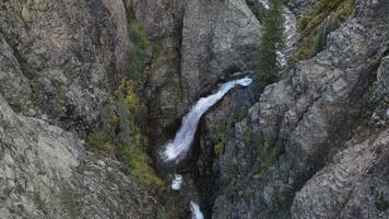 majestueux Montagne vallée avec rivière dans Silverton, Colorado video