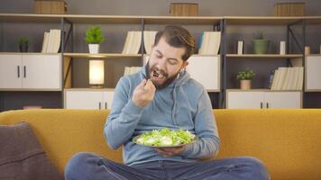 de Mens Aan een eetpatroon is depressief. video