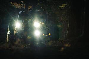 apagado la carretera desierto conducir durante noche horas foto