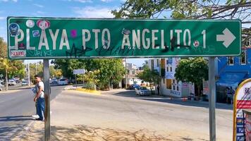 puerto escondido oaxaca mexico 2023 väg gata tecken namn gator vägar orientering puerto escondido Mexiko. video