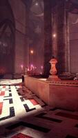colonne e scacchi pavimento nel vecchio tempio video