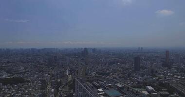 une panoramique paysage urbain à ebisu zone dans tokyo haute angle video