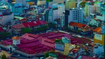 een timelapse van de miniatuur straat Bij ben dan markt in ho chi minh Vietnam focus verleggen zoom video