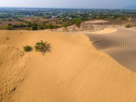 aéreo ver de nam cuong arena dunas, ninh Thuan provincia, Vietnam. eso es uno de el más hermosa lugares en Vietnam foto