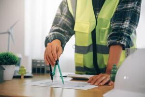 viento energía ingeniero diseño y desarrollando proyecto para residencial distrito foto