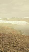 sommerbewölkter blick auf den großen gletscher video