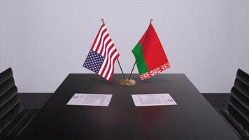 bielorrusia y Estados Unidos a negociando mesa. negocio y política 3d ilustración. nacional banderas, diplomacia trato. internacional acuerdo foto