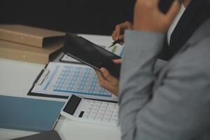 Why Caring For The Community Is Everyone's Business - Aon thumbnail