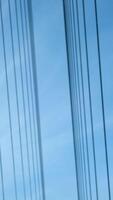 Surrey vancouver linea skytrain su il ponte il Visualizza a partire dal il davanti finestra su il strada nebbia nel il distanza voi può vedere il città nel il distanza uno può vedere grattacieli nel denso Fumo nel il nebbia video