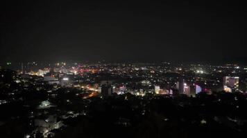 phu quoc Vietnam zonsondergang stad- visie van de nacht stad en oceaan video