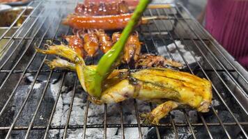 BBQ Chicken wing and BBQ Stuffed Frog video