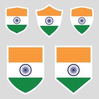 conjunto de India bandera en proteger forma marco vector