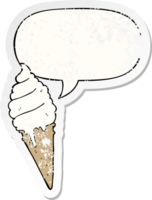 dessin animé la glace crème avec discours bulle affligé affligé vieux autocollant png