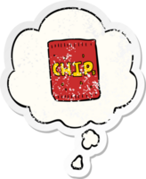 tekenfilm pakket van chips met gedachte bubbel net zo een verontrust versleten sticker png