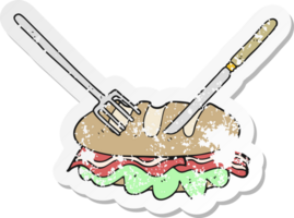 autocollant rétro en détresse d'un couteau et d'une fourchette de dessin animé coupant un énorme sandwich png