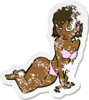 adesivo retrô angustiado de uma mulher sexy de desenho animado em roupas íntimas png