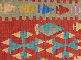 turco kilim con natural colores en tradicional patrones foto