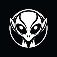 blanco silueta de extraterrestre cabeza aislado en negro antecedentes. humanoide concepto de extraterrestre, ciencia ficción diseño, espacio ser. gráfico Arte. icono, imprimir, pictograma, logo, diseño elemento vector