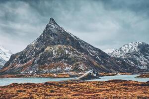 Fredvang puentes lofoten islas, Noruega foto