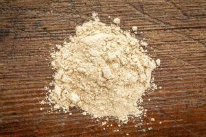 red maca root powder photo