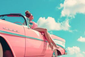 verano la carretera viaje felicidad con un rosado Clásico coche y despreocupado vibraciones foto