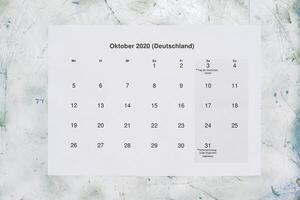 Monatskalender Oktober 2020. Translation Monthly October 2020 calendar photo